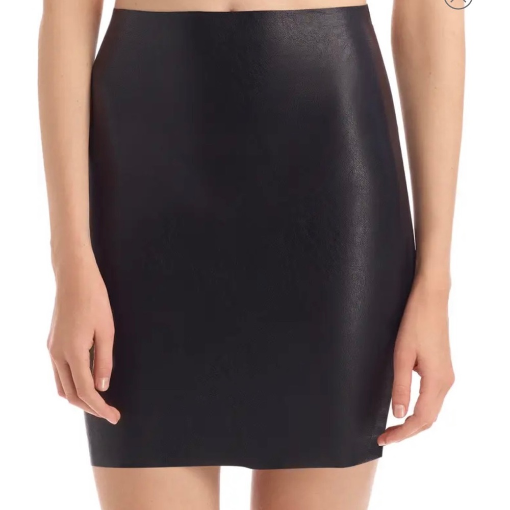 NWT Commando faux leather mink skirt - S